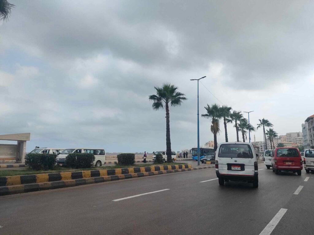 أمطار غزيرة وسيول