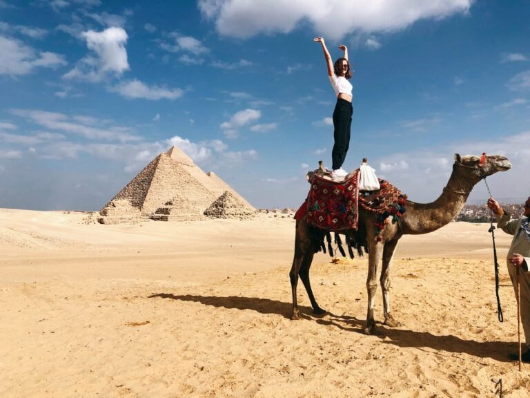 دليل السفر إلى مصر: من الأهرامات إلى شواطئ البحر الأحمر
