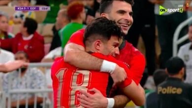 "فرحة لاعبي منتخب مصر بالأهداف في مباراة مصر والسعودية الودية استعداداً لكأس العالم."