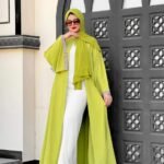 ملابس واسعة ومحتشمة