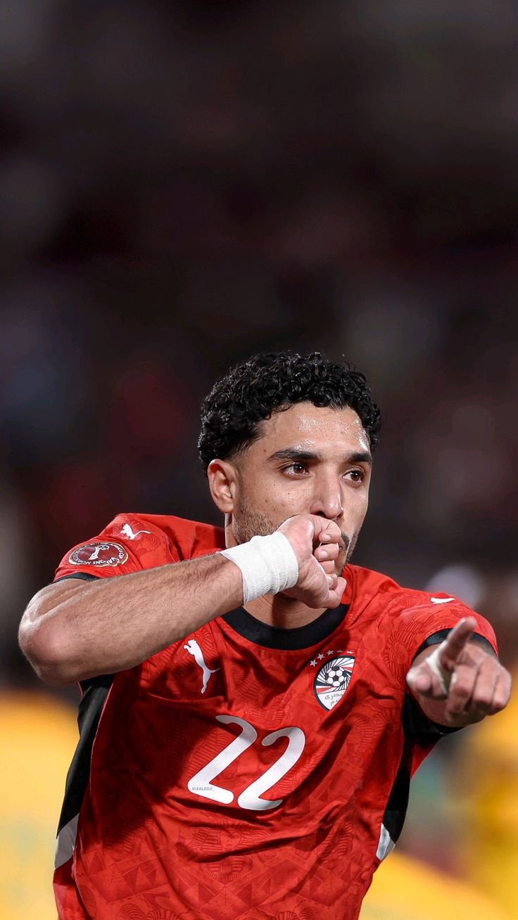 النجم المصري عمر مرموش في تدريبات منتخب مصر الأول لكرة القدم