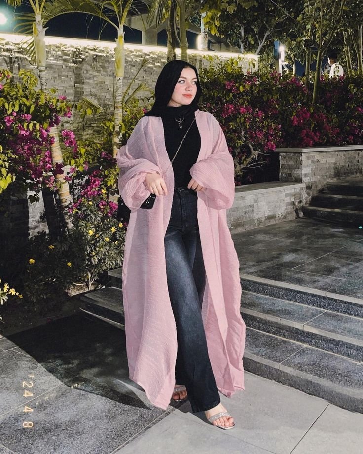 أحدث 7 ألوان ملابس عيد الفطر 2026: دليلك الشامل لتنسيق إطلالة العيد باحترافية 4 7fbdadfcd50d5ae8e816e98d72fc73e8