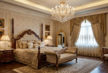 غرف نوم كلاسيك 2026: دليل الفخامة والأناقة الخالدة لمنزلك 12 تصميم غرف نوم كلاسيك فخمة تجمع بين الأثاث الملكي المذهب والإضاءة الكريستالية الراقية لعام 2026.