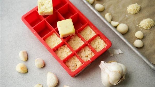 طريقة تخزين الثوم في الفريزر