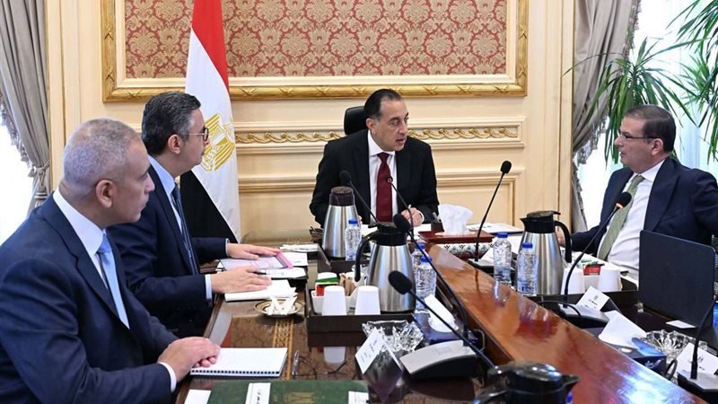 توافر السلع الاستراتيجية في الأسواق 2026