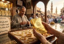 عرض تفصيلي لأسعار الذهب في مصر اليوم الجمعة داخل أحد أشهر محلات الصاغة بالقاهرة