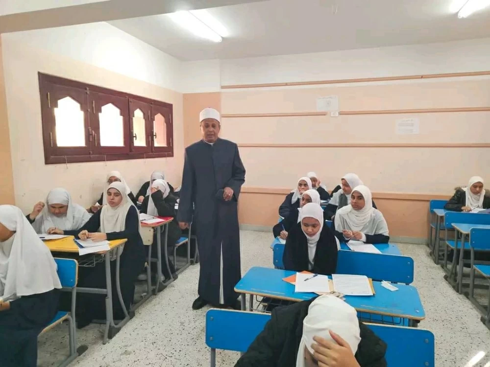 طلاب النقل الثانوي الأزهري