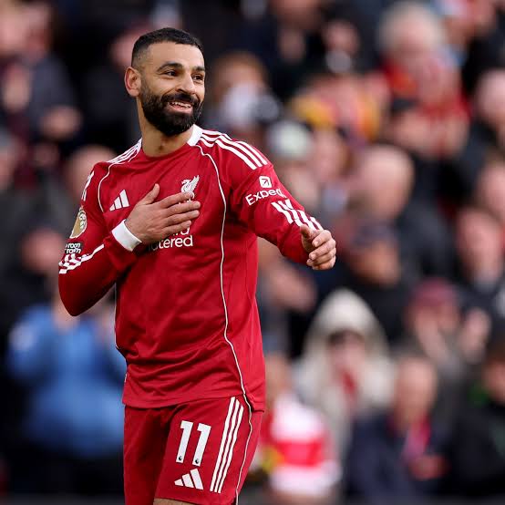 عقوبة جديدة تفاجئ محمد صلاح في إنجلترا بالمنع من القيادة