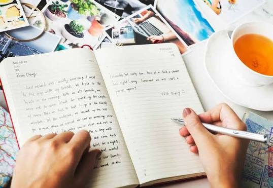 فوائد كتابة اليوميات